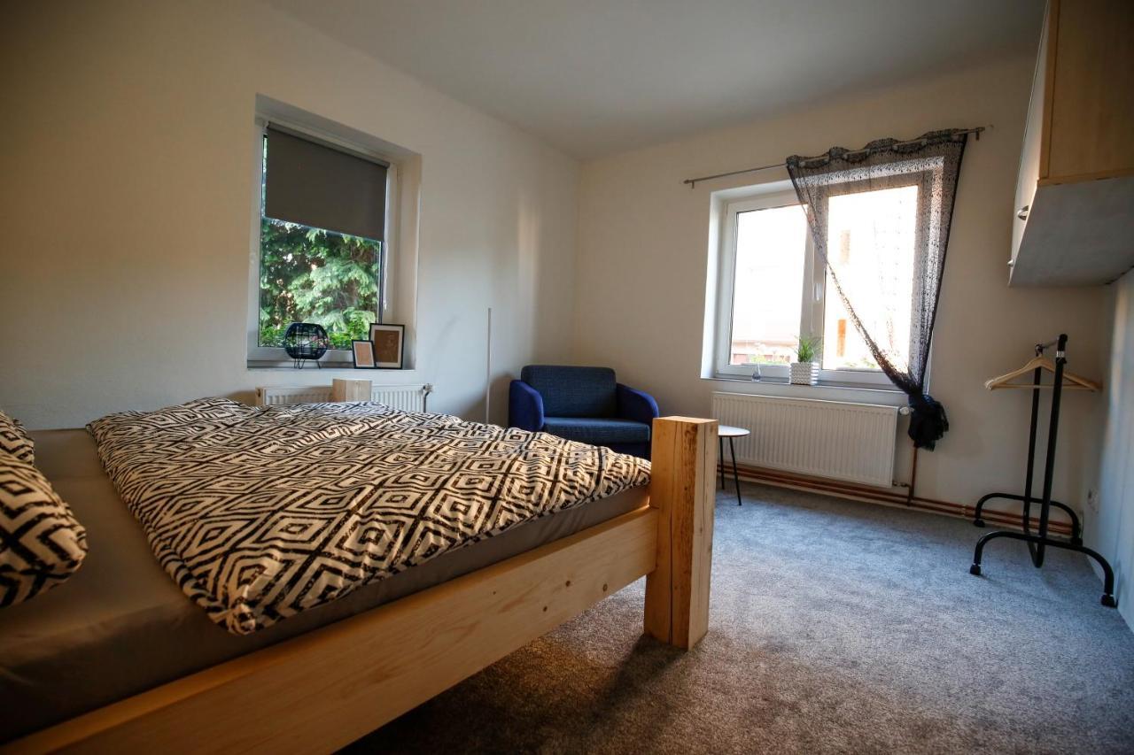 apartmán deVAde se dvěma ložnicemi a WiFi připojením Trutnov Esterno foto